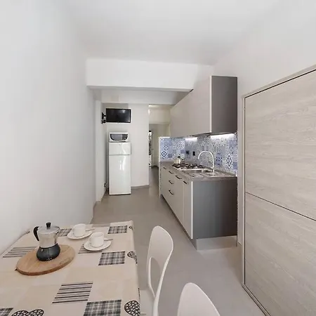 La Bouganville A 50 M Dal Mare Apartman Alassio